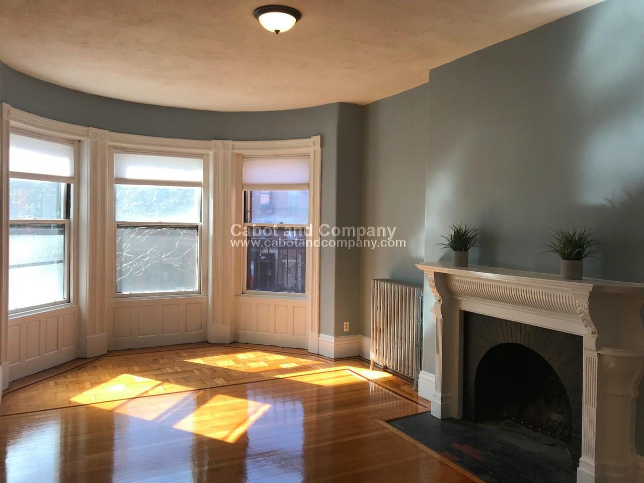 295 Newbury Street ##6