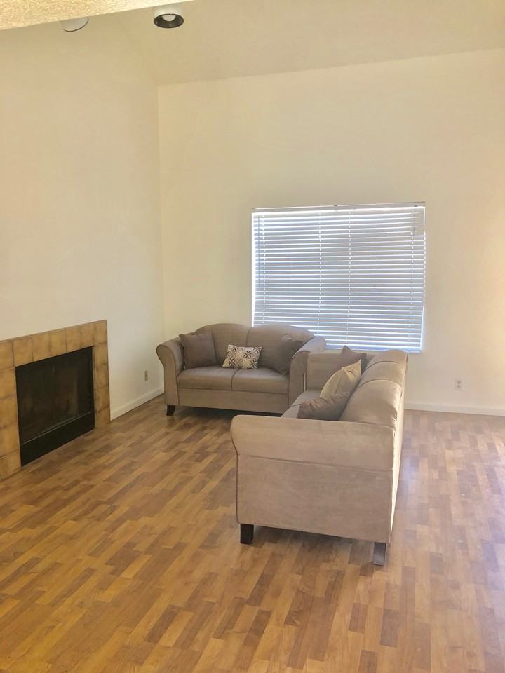 15843 Singing Woods Rd - Photo 3 of 19