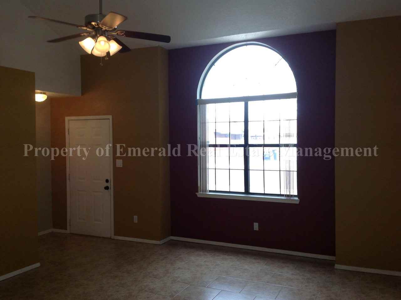 7520 Mesa De Arena NW - Photo 3 of 36