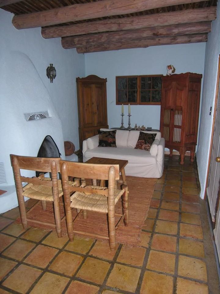 322 1/2 Camino Cerrito - Photo 3 of 15