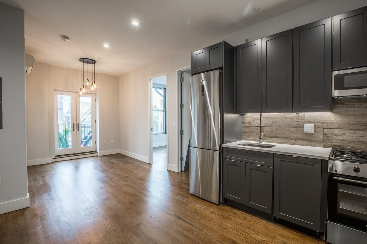 131 Tompkins Avenue #32OU