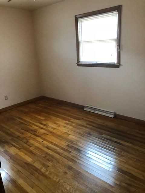 8214 W Sheridan Ave - Photo 3 of 14