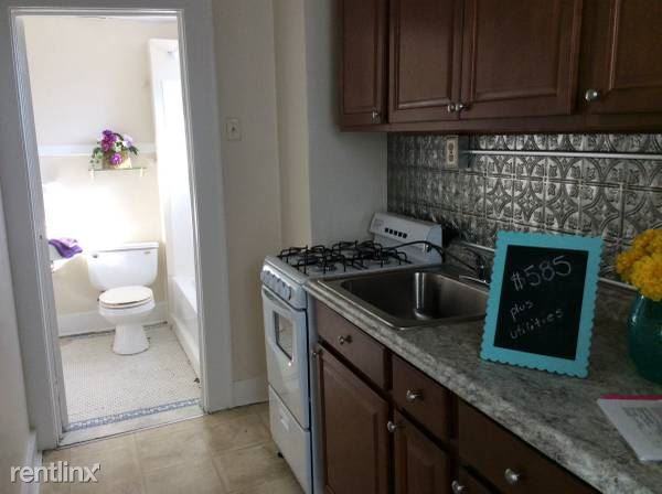 132 Jay St - Photo 3 of 4