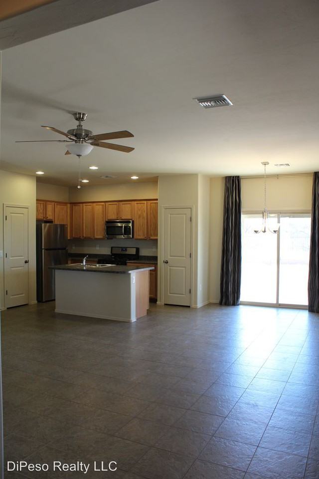 2111 W Moon Milk St - Photo 2 of 9