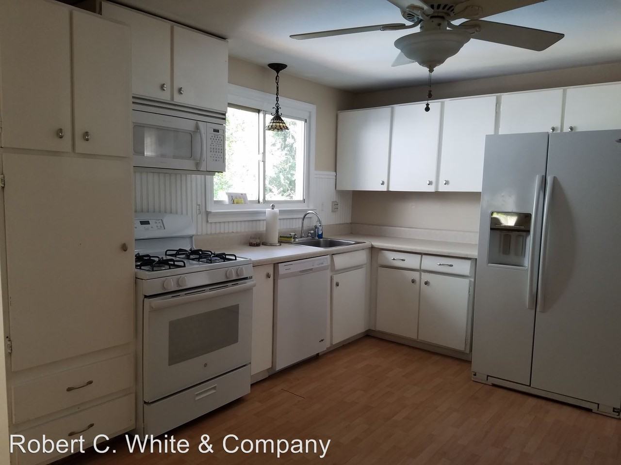 151 Christine Dr - Photo 2 of 12
