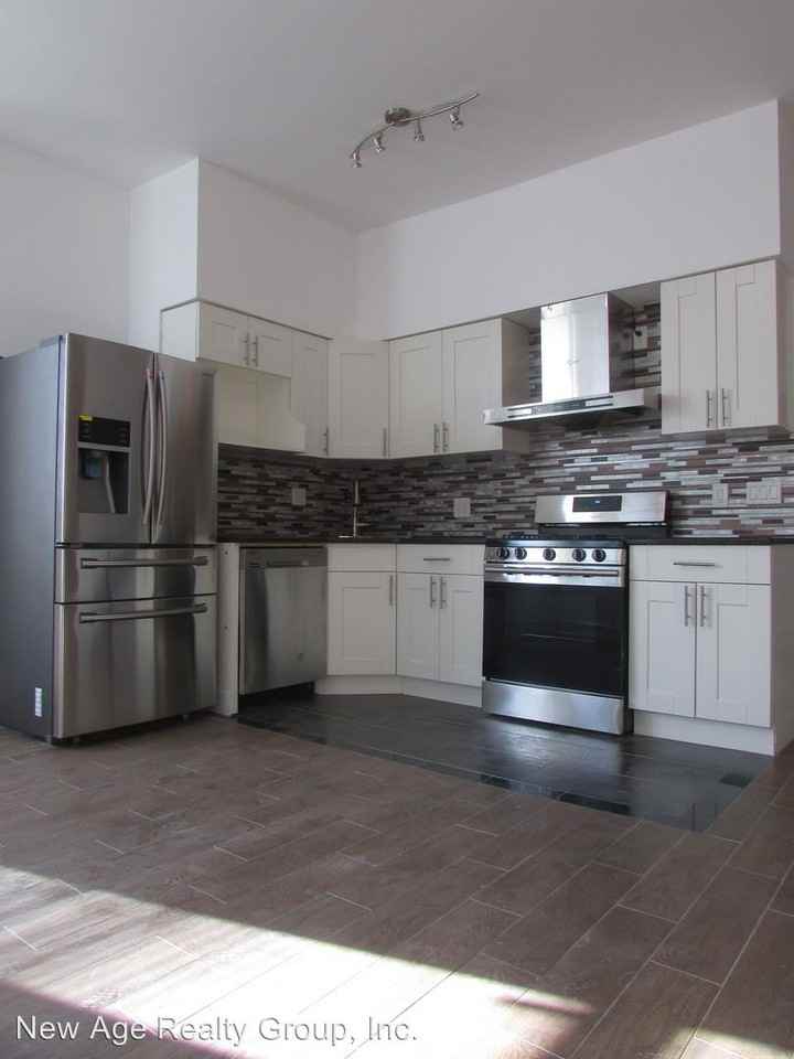 500 N. 34th Street - Photo 3 of 13