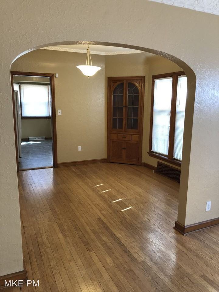 3748 N 41st St - Photo 3 of 24