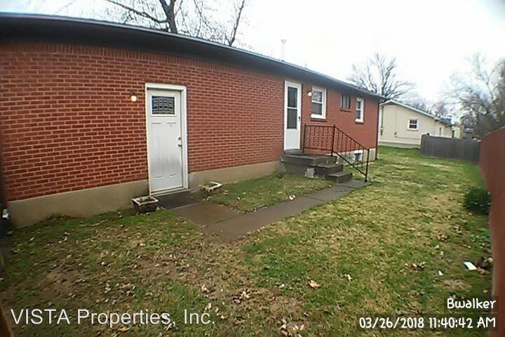 1943 Beech St - Photo 2 of 23