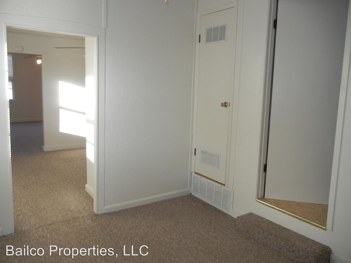 114 E Main St - Photo 2 of 6
