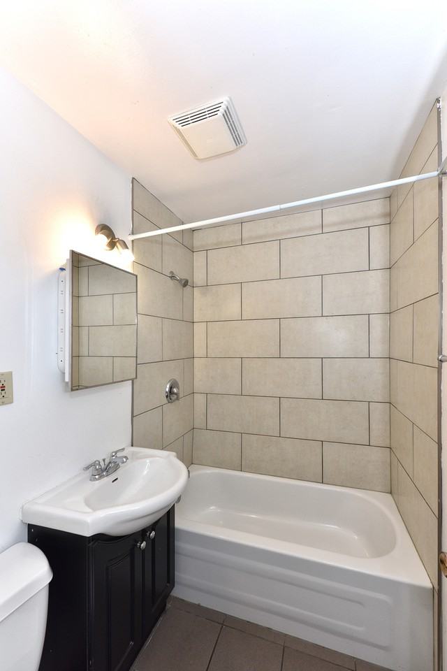 1212 Oxford St. E. - Photo 2 of 5
