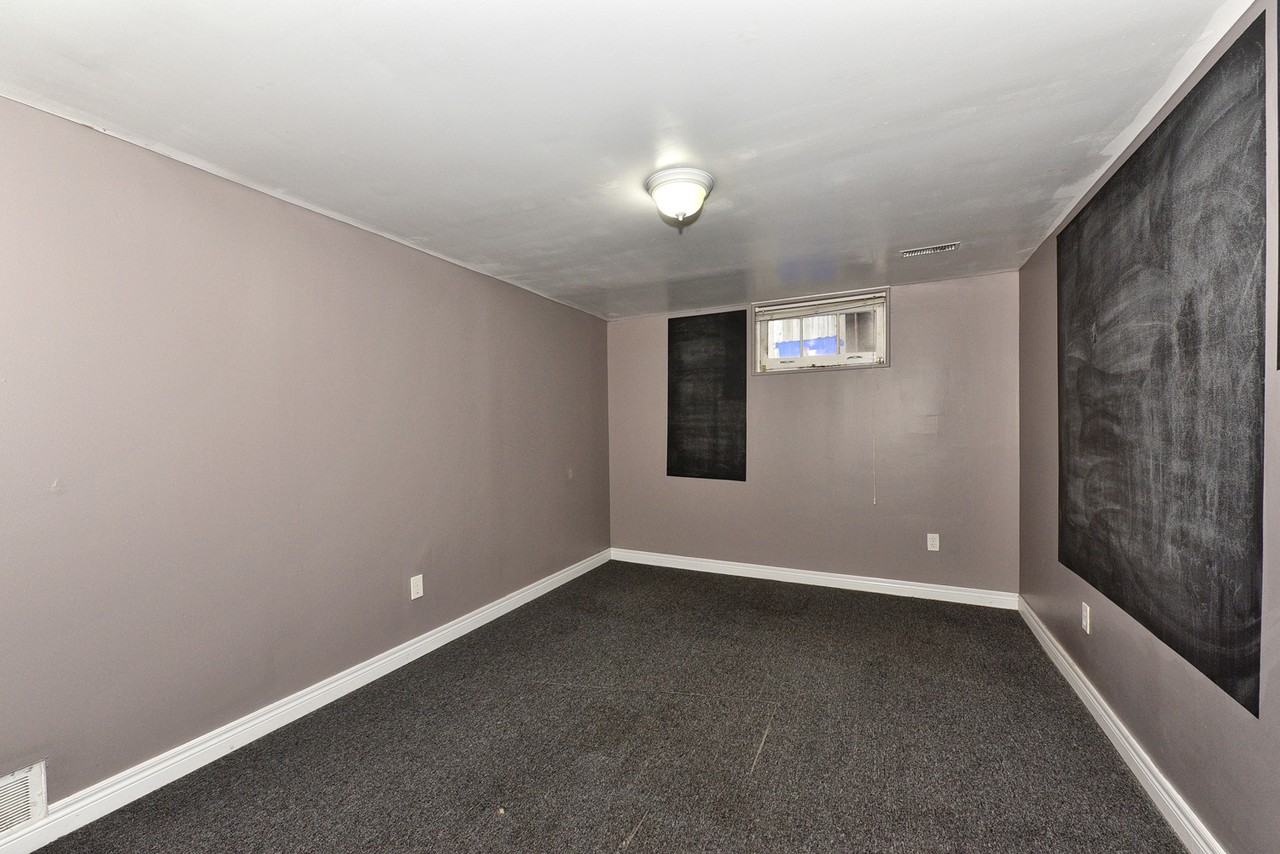 1212 Oxford St. E. - Photo 3 of 5
