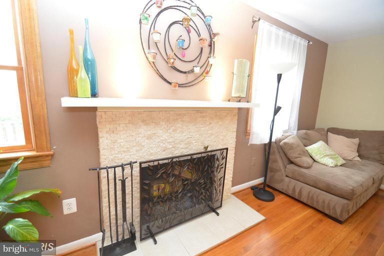 108 N Granada St - Photo 2 of 21