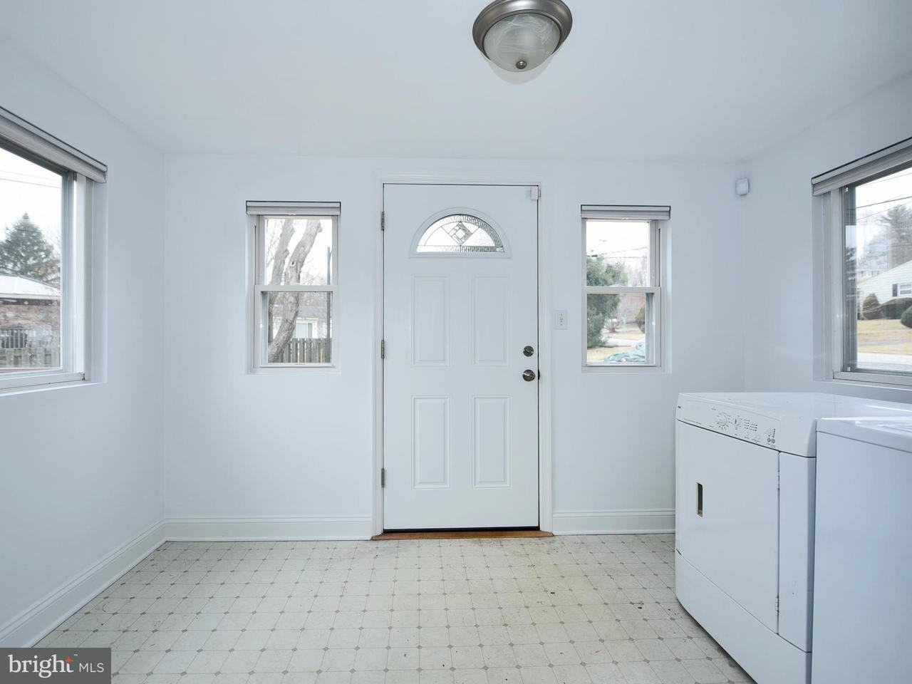 2435 Whitt Rd - Photo 3 of 21