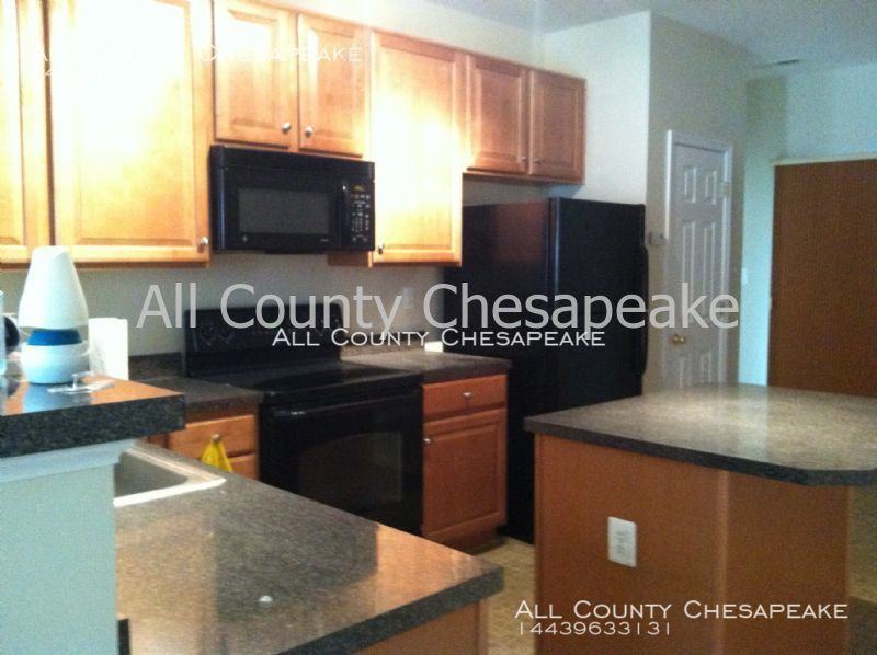 1005 Granby St - Photo 3 of 7