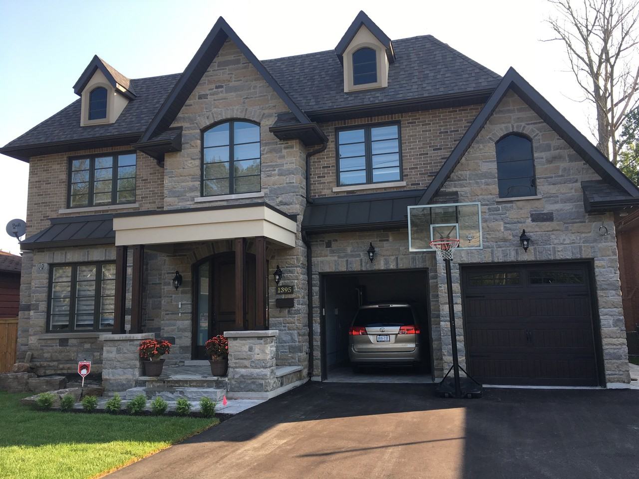 1395 Trotwood Avenue - Photo 2 of 12