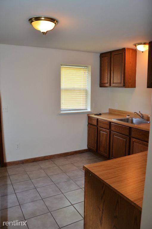 46503 Willis Rd - Photo 3 of 7