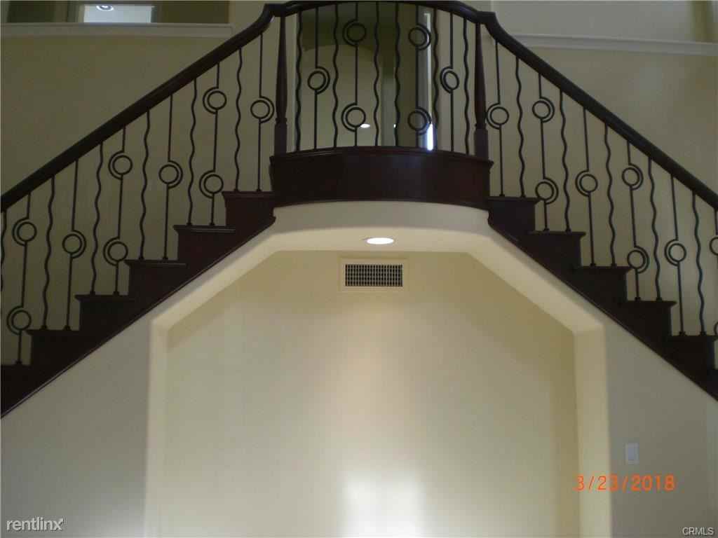 8 Agostino - Photo 3 of 34