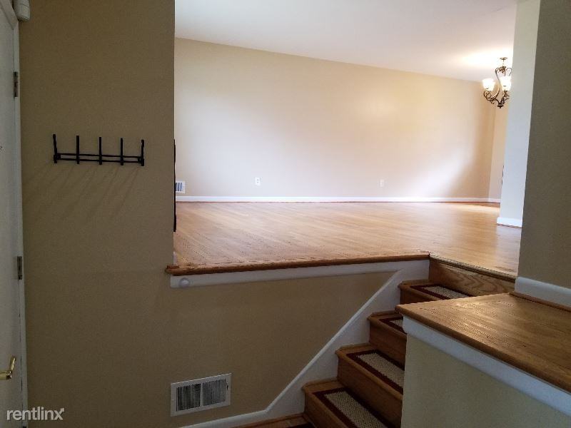 8905 Battery Rd - Photo 3 of 20