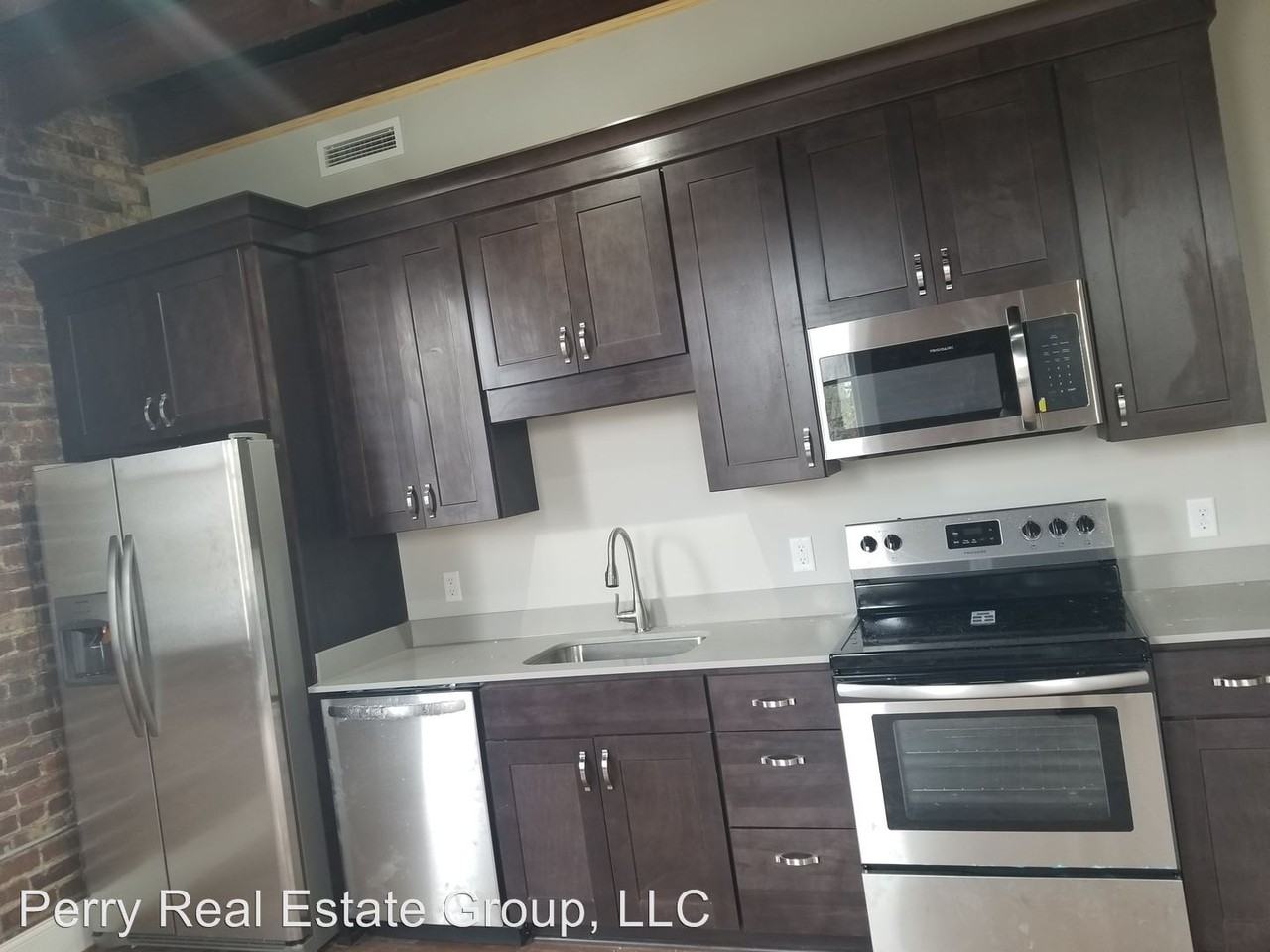 104 W Mulberry St - Photo 2 of 8