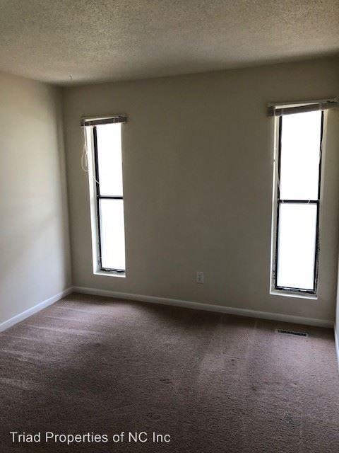 2460 Tantelon Pl - Photo 2 of 13