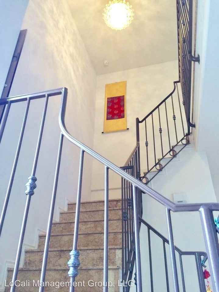 7734 Duchess Dr - Photo 3 of 9