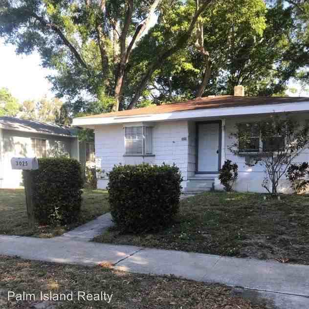 3025 10th Ave N - Photo 2 of 3