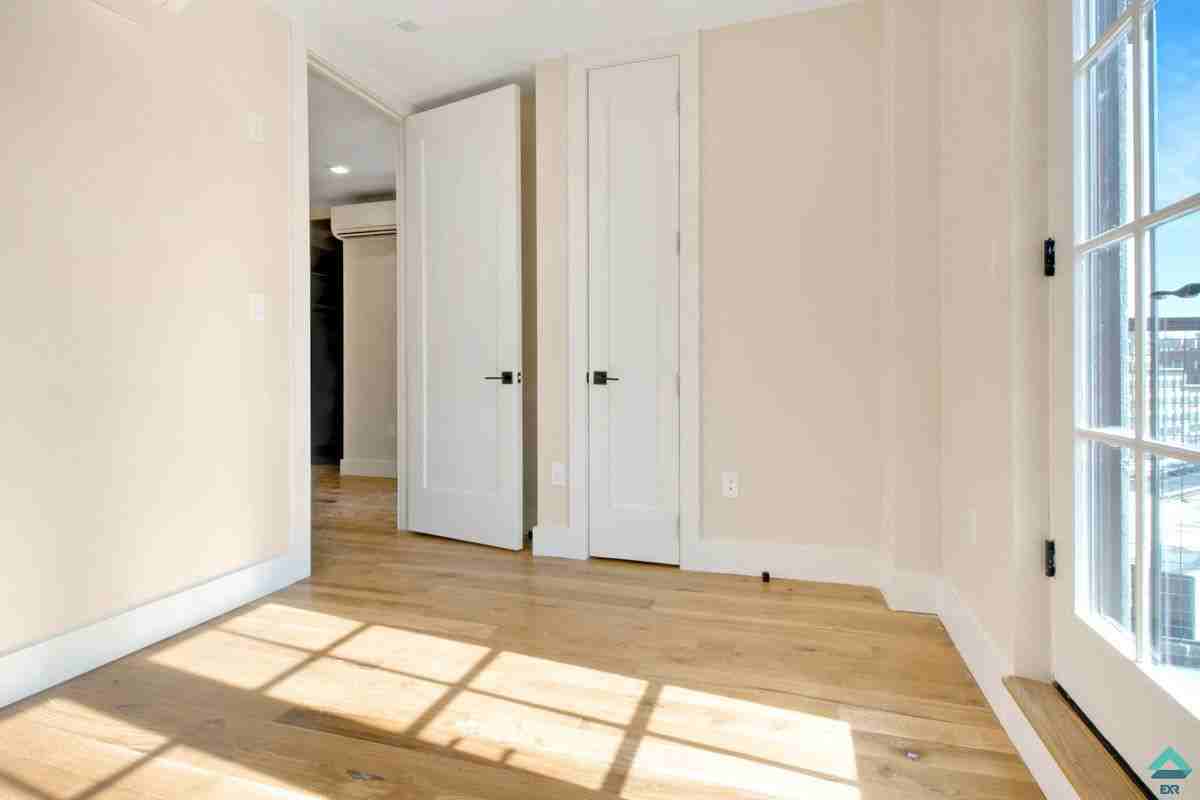 236 North 11th Street #4A