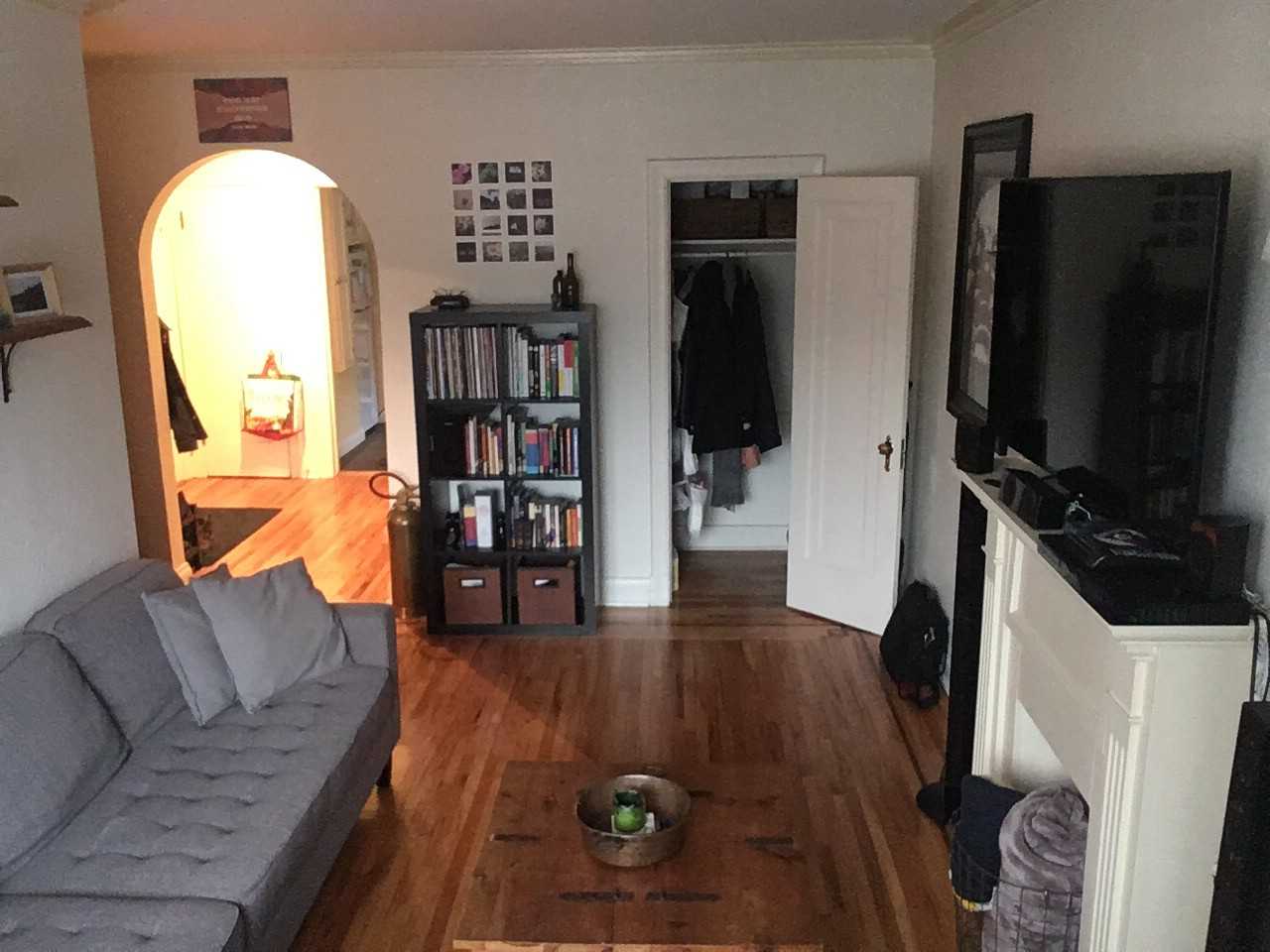 4540 Avenue Girouard - Photo 2 of 9