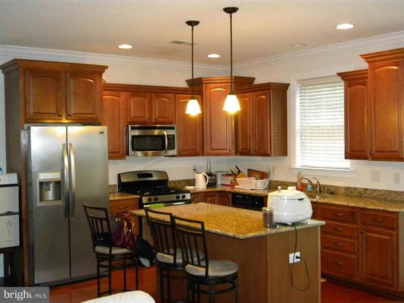 3450 Green St - Photo 2 of 13