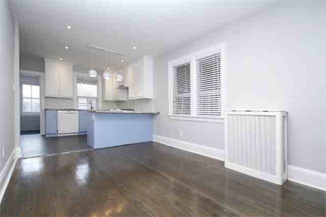 30 Exeter Street - Photo 2 of 10