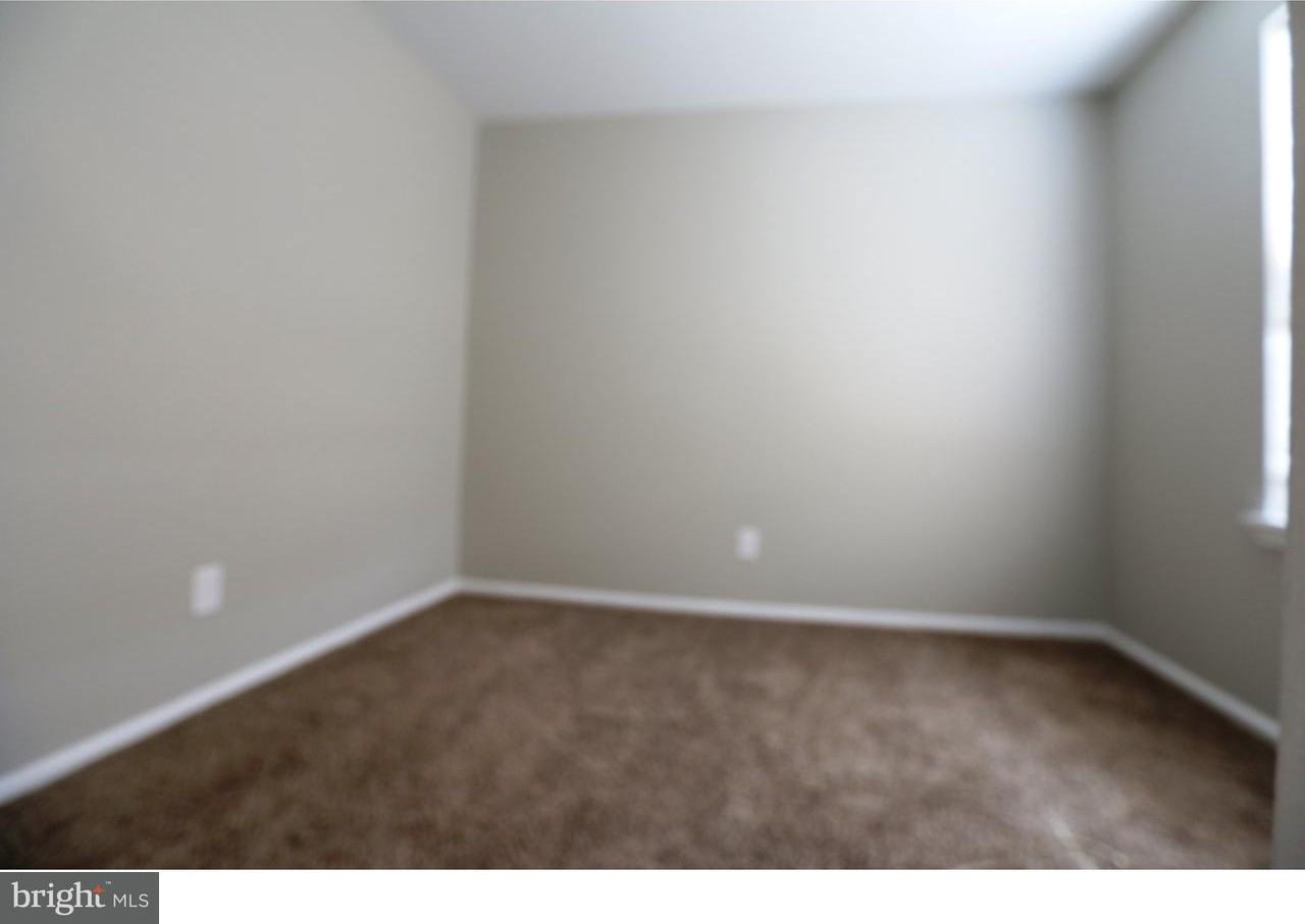 70 Oakcrest Ln - Photo 3 of 14