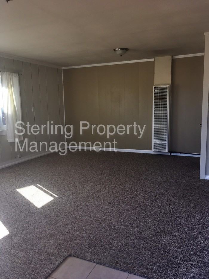 390 Sonoma Ave - Photo 3 of 8