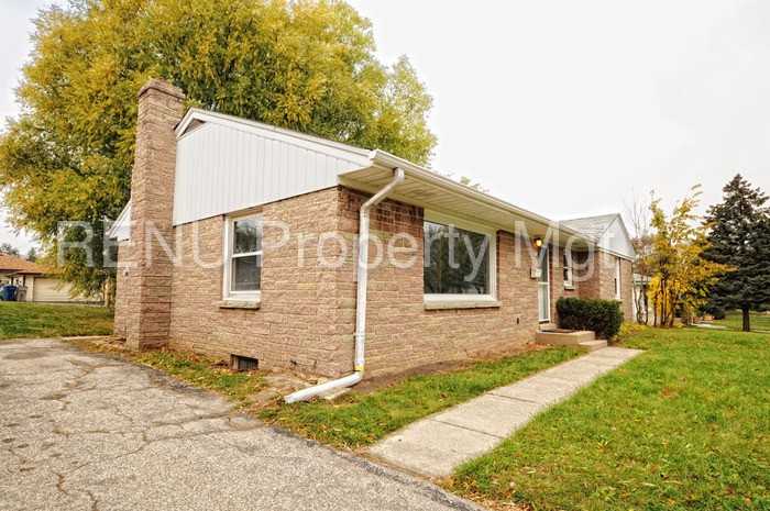 4655 N 70th St - Photo 2 of 19