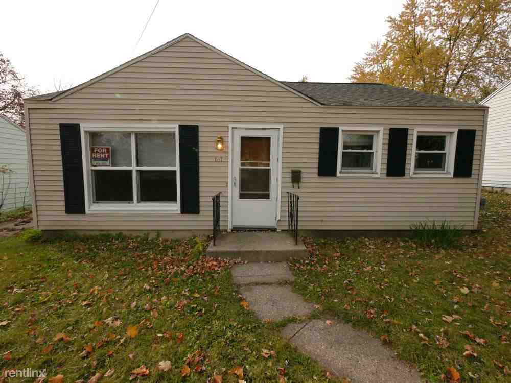 1617 Roselawn Ave - Photo 3 of 8