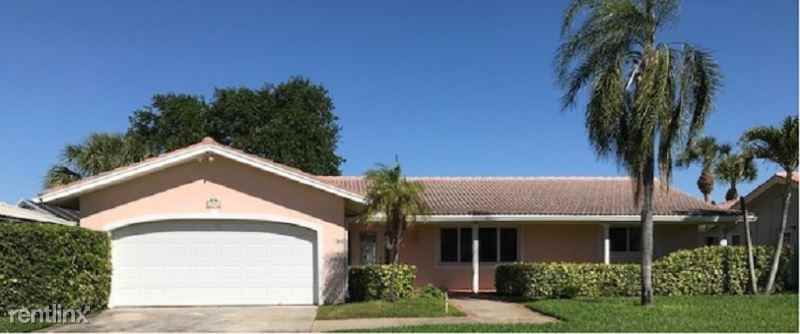 2053 Michigan Ave NE - Photo 2 of 13