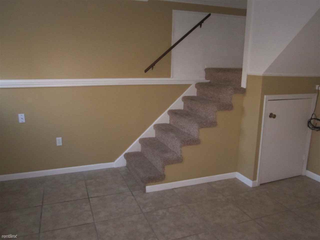 608 North Rd - Photo 3 of 9