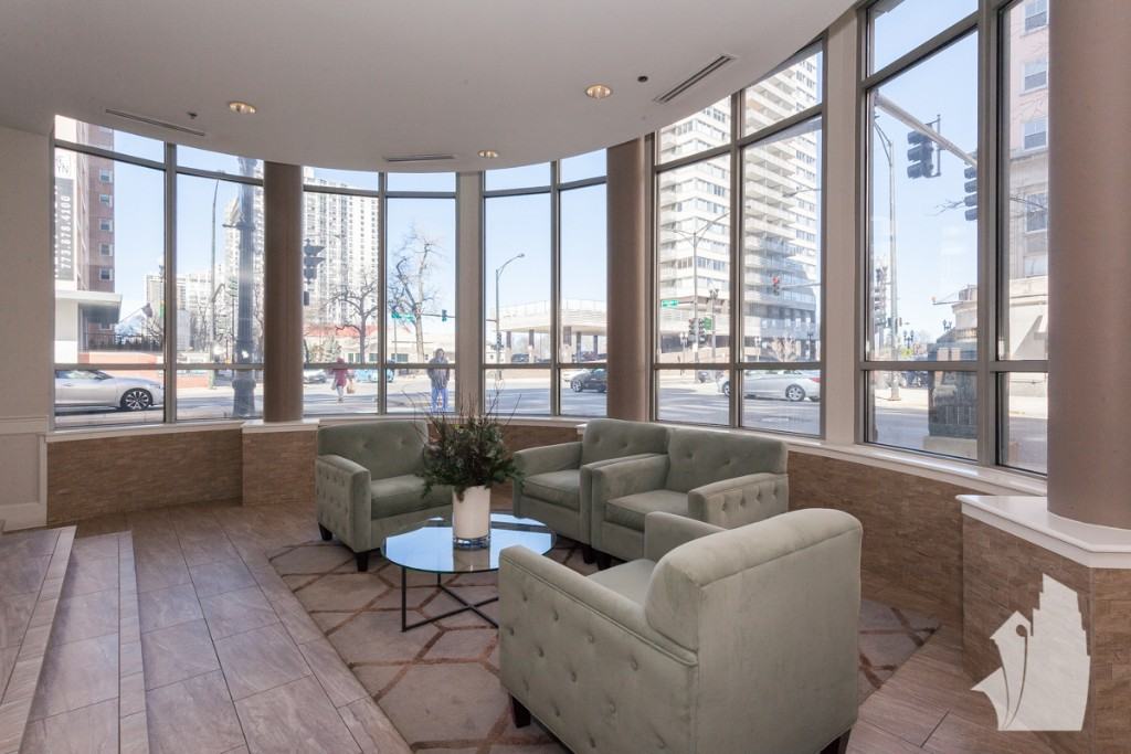 5455 North Sheridan Road #32443