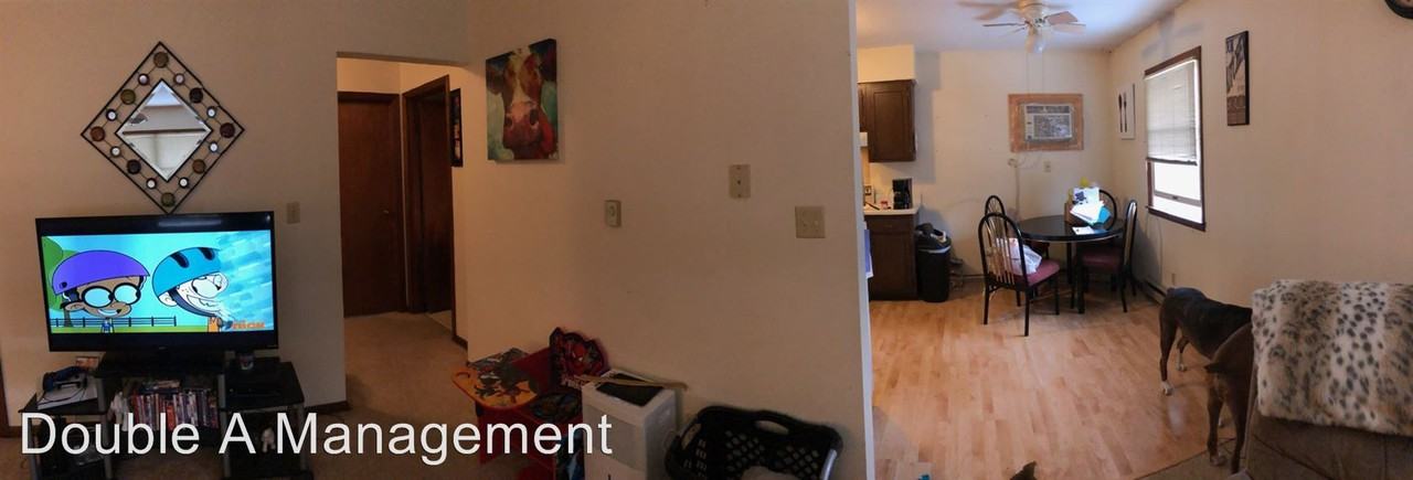 414 7th St SE - Photo 3 of 8