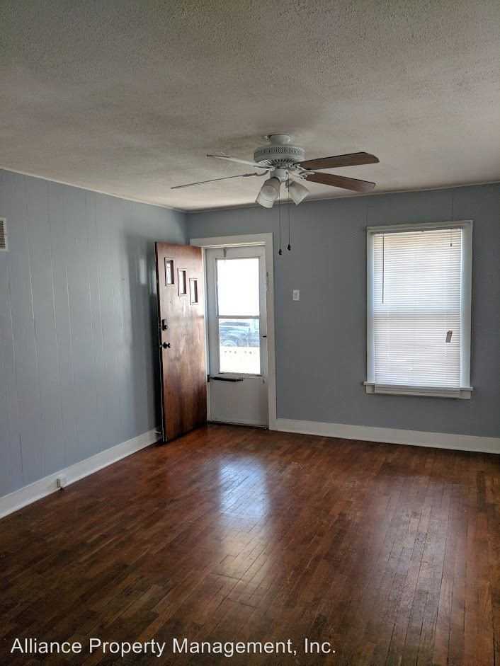 513 S 12th St - Photo 2 of 17