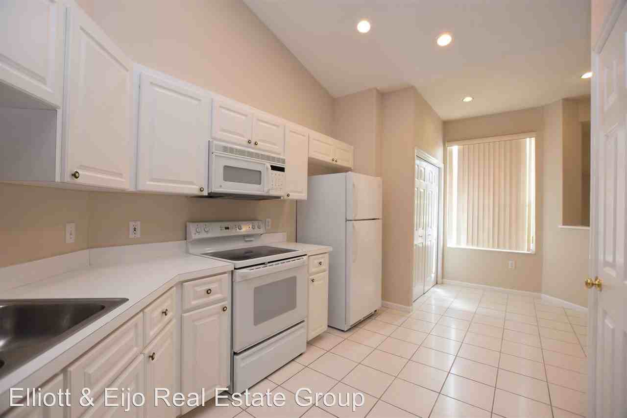 371 Enclave Dr - Photo 2 of 16