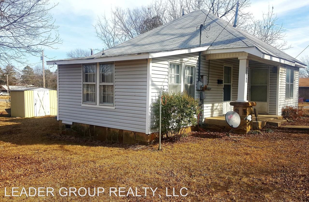 3201 N Robin St - Photo 2 of 11