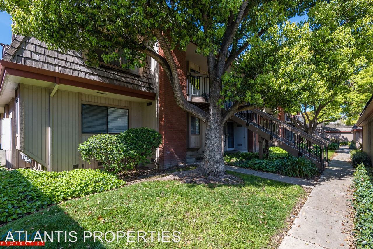 3253 Shadow Park Pl - Photo 2 of 11