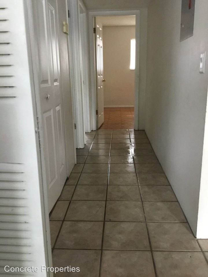 741 W Rosewood Ln - Photo 2 of 12