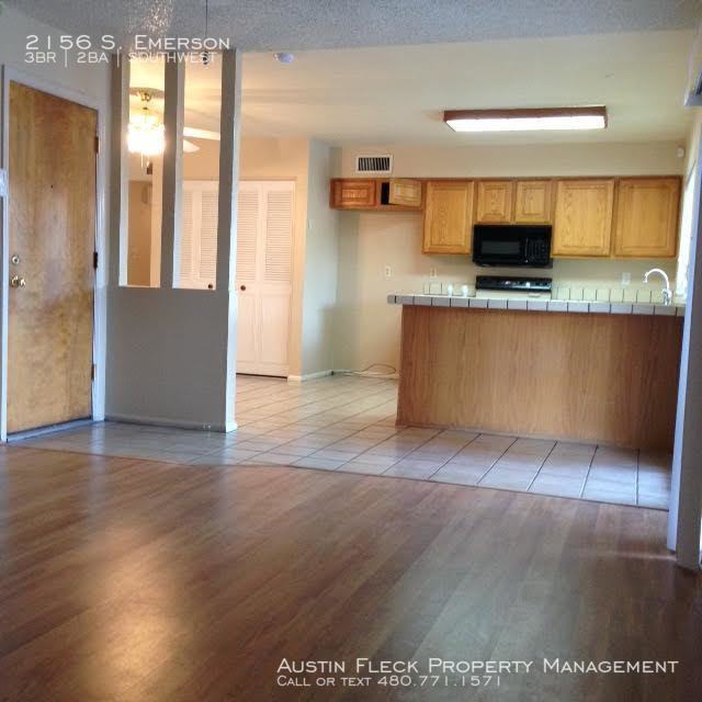 2156 S Emerson - Photo 2 of 7