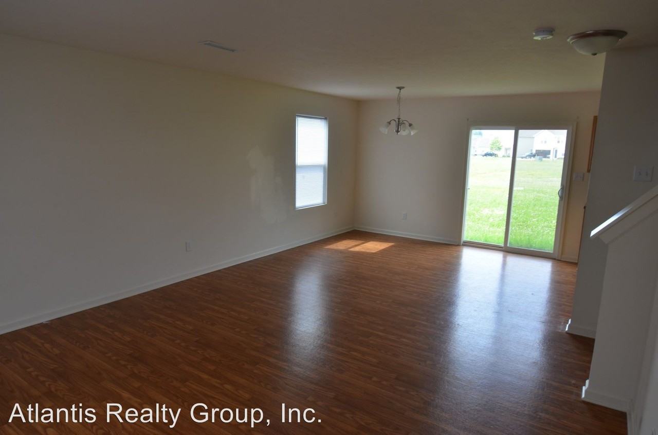 7952 Amadeus Dr - Photo 2 of 13