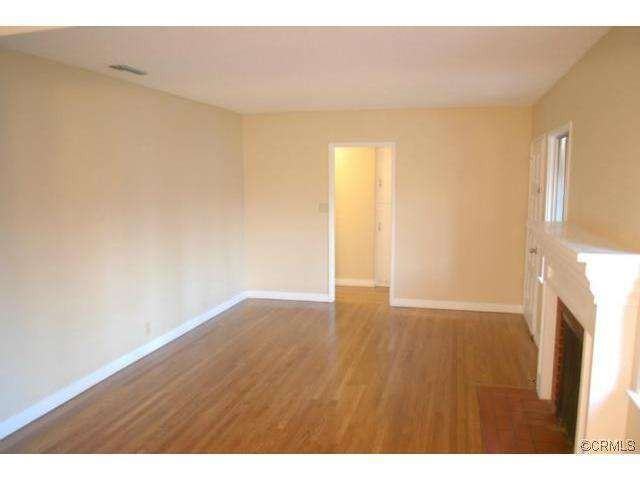 11126 Lynrose St - Photo 2 of 17