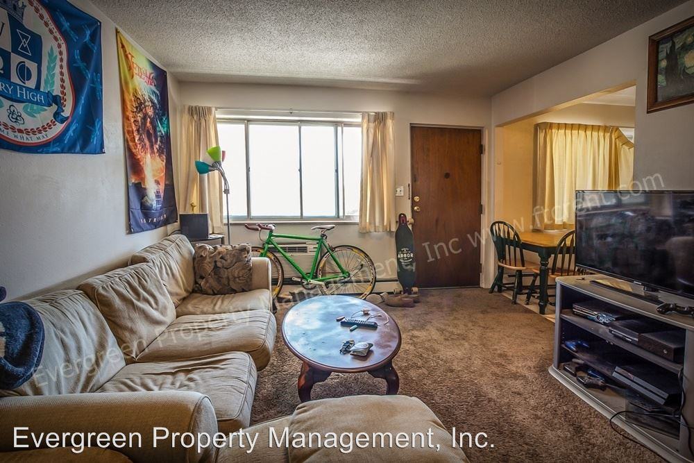 908 13th Street - Photo 3 of 18