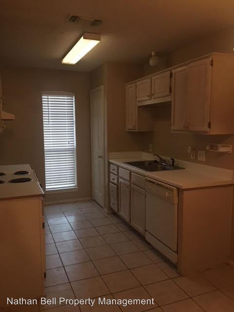 555 Kirkland Ln - Photo 2 of 4