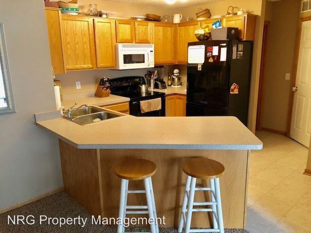 20564 Abbey Ln - Photo 2 of 8