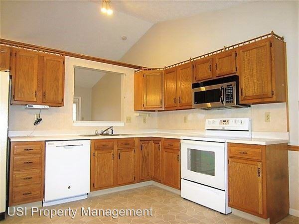 1638 Park Hurst Dr - Photo 2 of 14